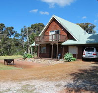 Farm Lane Retreat - Nambucca Heads Accommodation