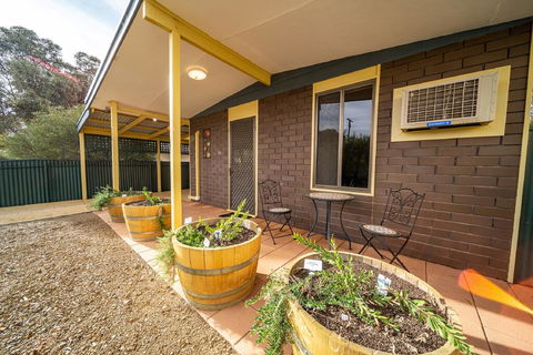 Flinders Ranges Bed And Breakfast - Nambucca Heads Accommodation 0