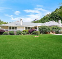 Gerron Park - country luxe tennis court and pool - Nambucca Heads Accommodation