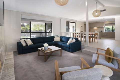 GIFFORD HOUSE - Nambucca Heads Accommodation 3