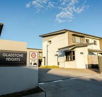 Gladstone Heights Executive Apartments - Nambucca Heads Accommodation