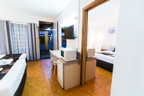 Gladstone Motel - Nambucca Heads Accommodation 1