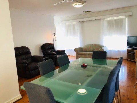 Glenelg Holiday Apartments-Colonial Square - Nambucca Heads Accommodation 2