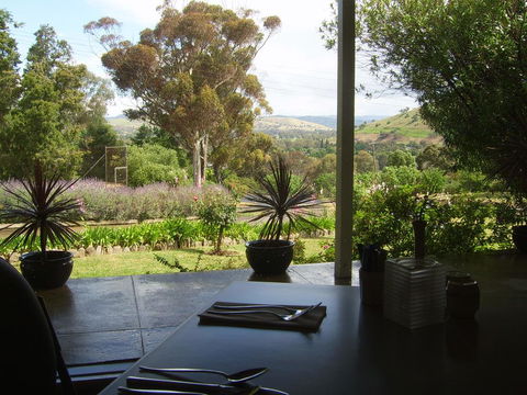 Golden Chain Garden Motor Inn Gundagai - Nambucca Heads Accommodation 2