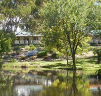 Granite Gardens Cottages  Lake Retreat - Nambucca Heads Accommodation