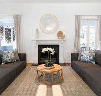 Hamptons Style Family Home 5 Minutes From Beach - Nambucca Heads Accommodation