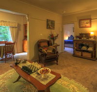 Hillview Oak BB - Nambucca Heads Accommodation