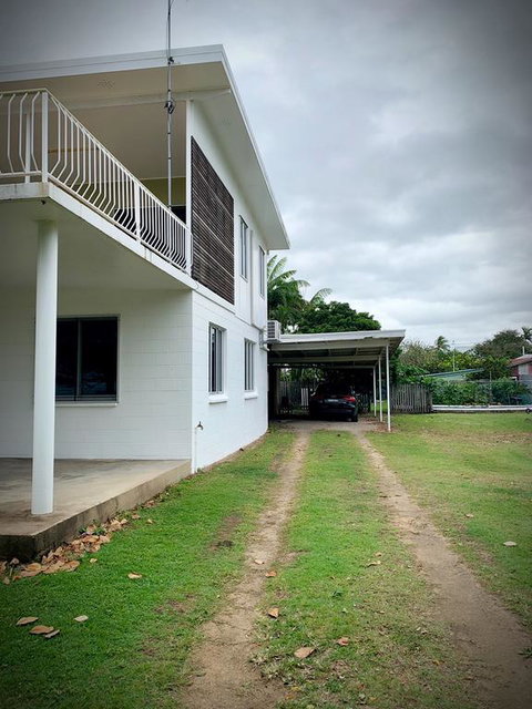 Holiday Rental - Huge House With Beach Views - Nambucca Heads Accommodation 3