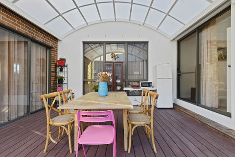 HomeHotel Cozy Duplex In Serene And Leafy Suburb - Nambucca Heads Accommodation 1