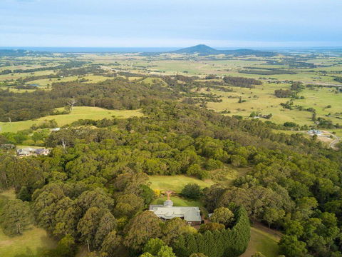 Jaspers Brush - Tranquil Gardens & Stunning Views - Nambucca Heads Accommodation 1