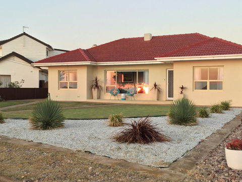 Jewel Of The South Beachside Holiday Rental - Nambucca Heads Accommodation 0