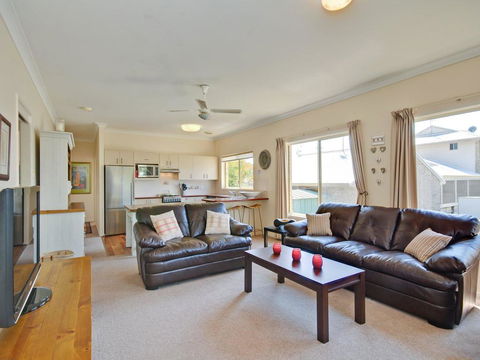 Just 4 Fun - Nambucca Heads Accommodation 0