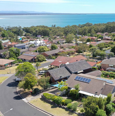JUST-4-YOU! Amazing Sea Views, WIFI, Fullly Air-conditioned, King Bed - Nambucca Heads Accommodation 3