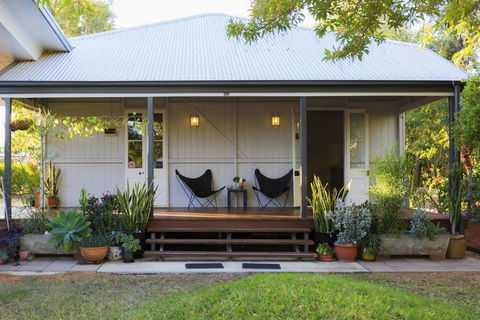 Kenilworth Cottage Barcaldine - Nambucca Heads Accommodation 0