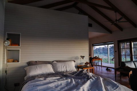Kestrel Nest EcoHut - Nambucca Heads Accommodation 2