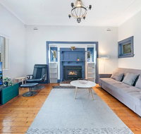 KOZYGURU ARNCLIFFE SYDNEY AIRPORT RENOVATED COTTAGE 3 BED HOUSE NAR232 - Nambucca Heads Accommodation