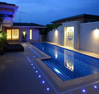 Kraimorie Large family beach house with pool superb water views pool and games room - Nambucca Heads Accommodation