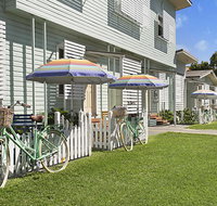 La Costa Beachside Motel