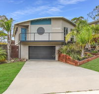 Lake House - Nambucca Heads Accommodation