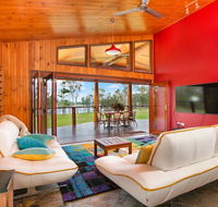 Lake Tinaroo Waterfrontage - Nambucca Heads Accommodation