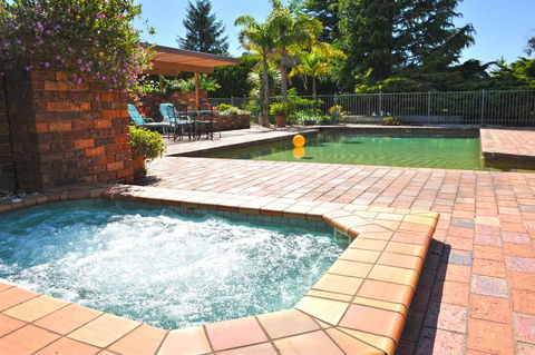 Langbrook Cottages - Nambucca Heads Accommodation 0