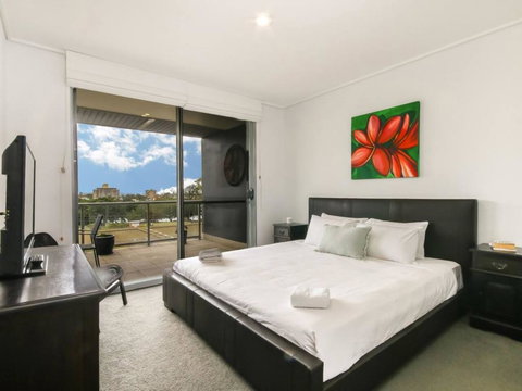 Large 3 Bedroom Apartment With River Views Near The Stadium - Nambucca Heads Accommodation 2