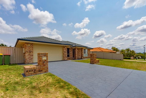Large Executive And Family Home - Flinders View - Nambucca Heads Accommodation 1