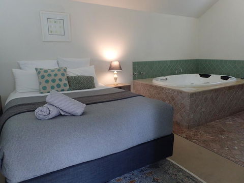 Lauristina Spa Cottage - Nambucca Heads Accommodation 0