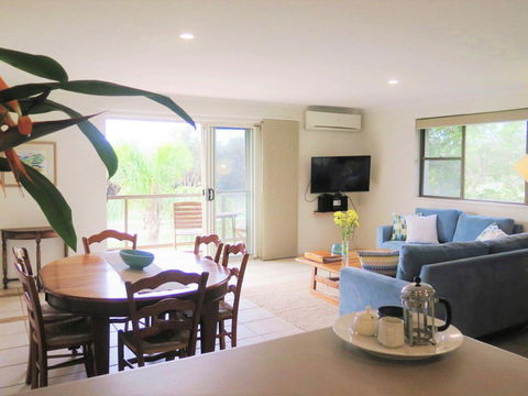 Lawson Beachfront - Nambucca Heads Accommodation 2