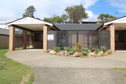 LIFES A BEACH 1 - Nambucca Heads Accommodation 1