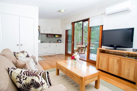 Lilypad Luxury Cabins - Nambucca Heads Accommodation 0