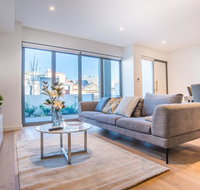 Luxurious Townhouse With Natural Light In Rosebery - Nambucca Heads Accommodation