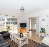 Macleay Street 23 Narrawallee - Nambucca Heads Accommodation