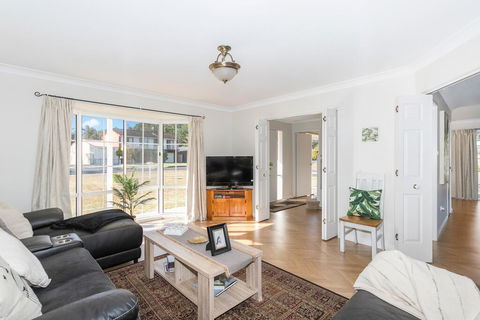 Macleay Street 23, Narrawallee - Nambucca Heads Accommodation 0