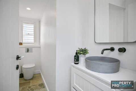 Manly Panorama - Northern Beaches Holiday House - Nambucca Heads Accommodation 1