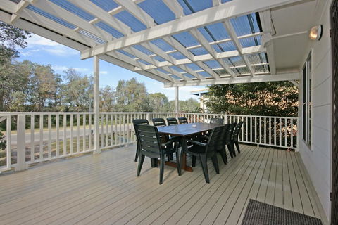 Matron 17, Narrawallee - Nambucca Heads Accommodation 0