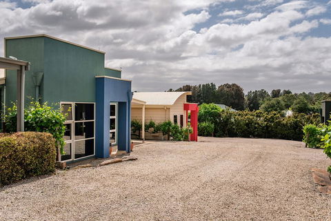 Mclaren Vale Studio Apartments - Nambucca Heads Accommodation 2