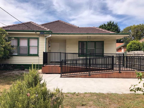 Melbourne Short Stay - Clayton Station, Monash Uni, Hospital - Nambucca Heads Accommodation 0