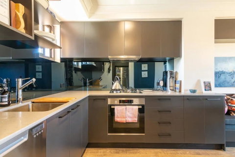 Modern 1 Bedroom Apartment In The Italian Forum - Nambucca Heads Accommodation 2