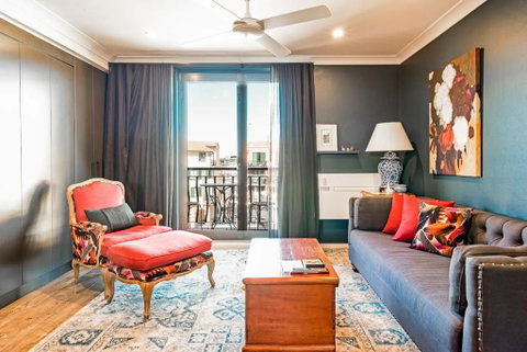 Modern 1 Bedroom Apartment In The Italian Forum - Nambucca Heads Accommodation 0