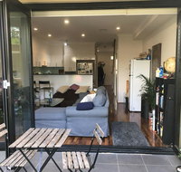 Modern house close to Sydneys vibrant Newtown area - Nambucca Heads Accommodation