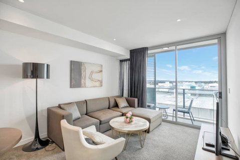 Modern Studio Apartment In Chatswood - Nambucca Heads Accommodation 2
