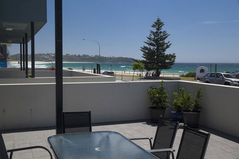 Mollymook Luxury Beachfront Apartment 3 - Nambucca Heads Accommodation 0