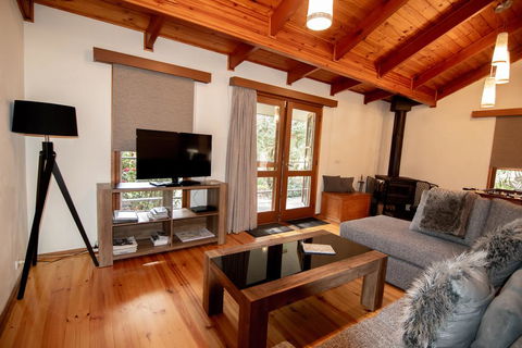 Mystic View Cottage - Nambucca Heads Accommodation 1
