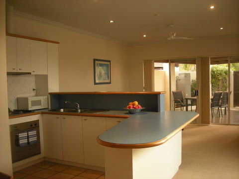 Dunes Scarborough Beach - Nambucca Heads Accommodation 14