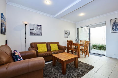 Fremantle Townhouse U/5 - Nambucca Heads Accommodation 3