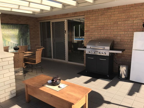 Blue Lake Family Retreat - Nambucca Heads Accommodation 2
