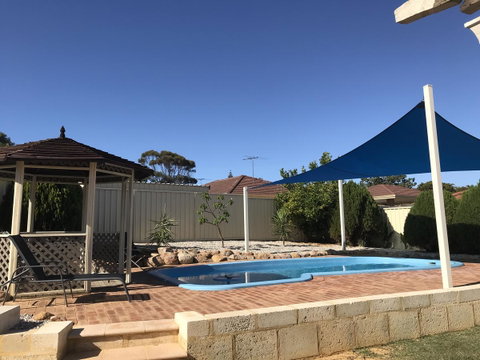 Blue Lake Family Retreat - Nambucca Heads Accommodation 3
