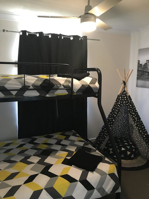 Blue Lake Family Retreat - Nambucca Heads Accommodation 23