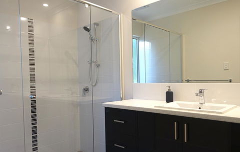 The Villa Dunsborough - Nambucca Heads Accommodation 13